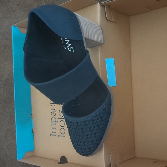 TOMS Milan Heels - Picture 3 of 9